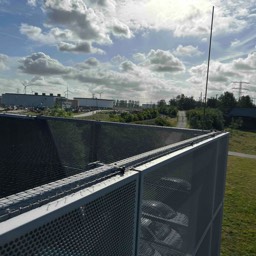 Europoort Kusters Netten over Hoogspanning station van de betuwe route, Vlamvertragende netten van Kusters nettenbedrijf