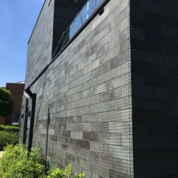 Boerenbond Geel Kusters. Kusters Netten Geel Boerenbond GEEL. gevels ingepakt tegen vallende tegels (tijdelijk)