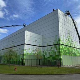 Kusters Nettenbedrijf Eindhoven Netten over daken en onder luifels tegen valende stenen en steenslag